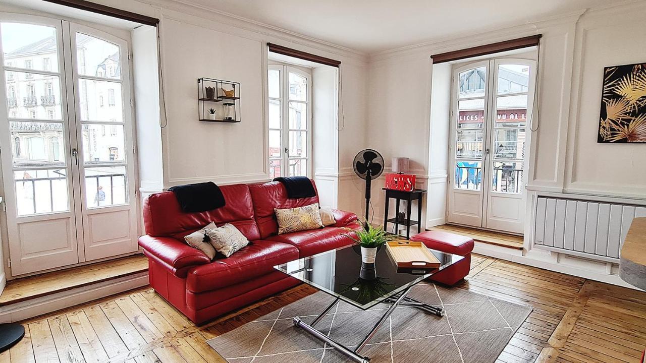 Les Lices, T2 De Caractere En Plein Centre Historique Apartment Vannes Bagian luar foto